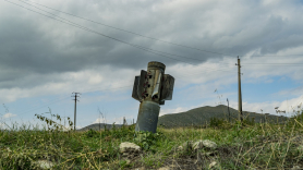 Restos de un proyectil lanzado por Azerbaiyán contra Nagorno Karabaj durante la guerra en 2020. EP.
