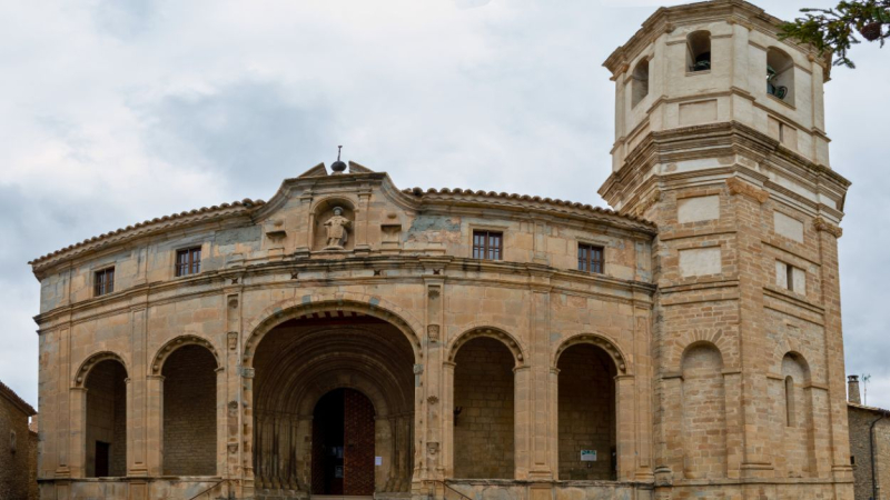Catedral de San Vicente Mártir, ubicada en Roda de Isábena. Turismo Ribagorza
