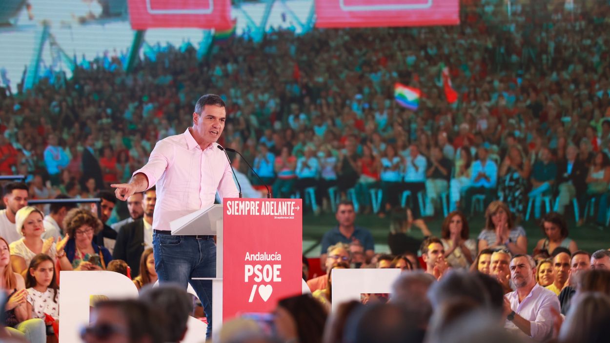 El presidente del Gobierno en funciones, Pedro Sánchez, en un acto de La Rinconada (Sevilla). EP.