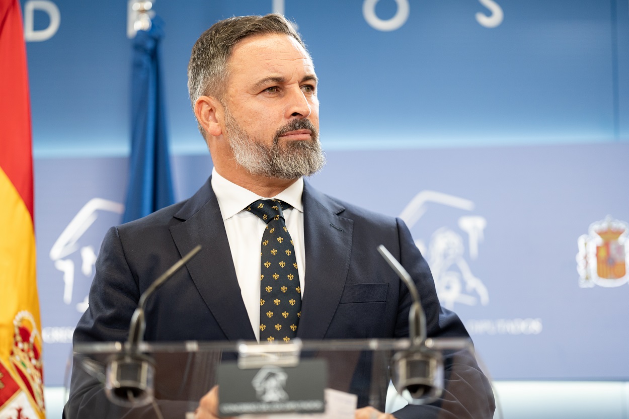 El líder de Vox, Santiago Abascal, durante una rueda de prensa tras reunirse con el rey Felipe VI. EP.