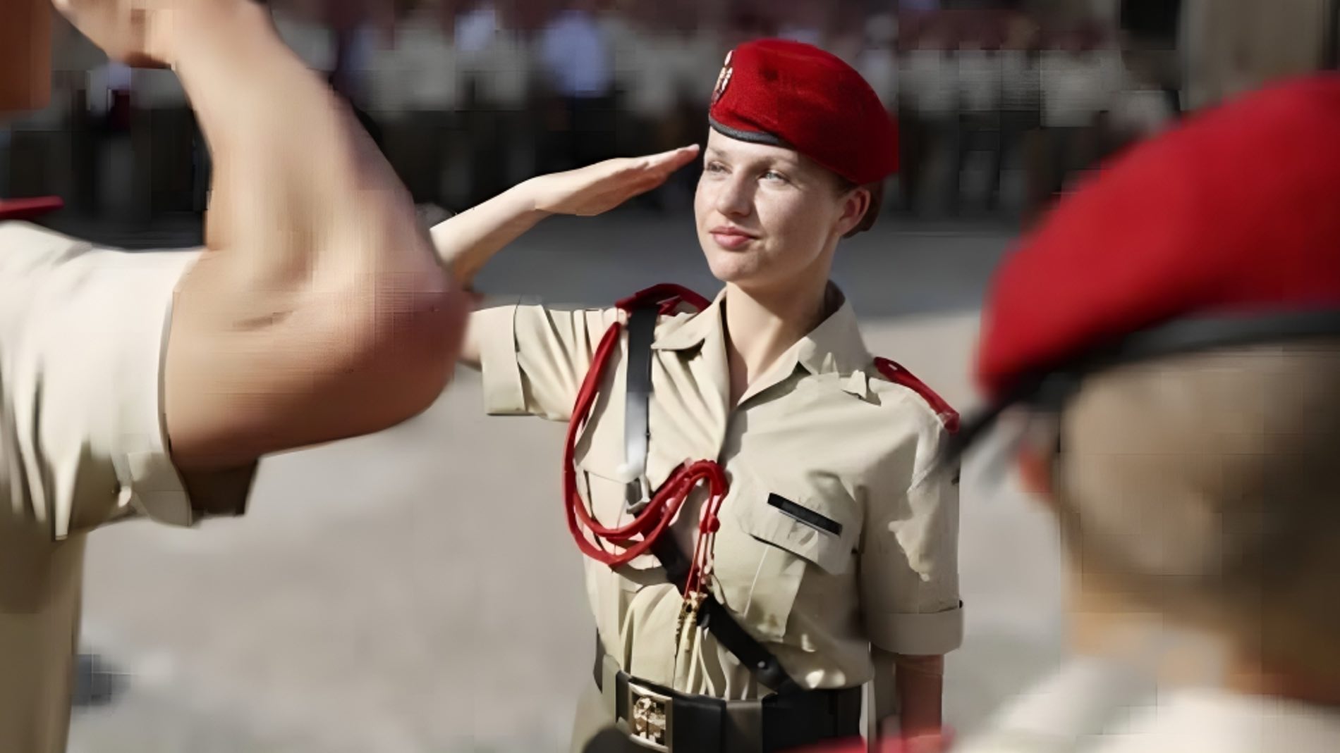 La Princesa Leonor, durante su jura de bandera el 7 de octubre de 2023. EP