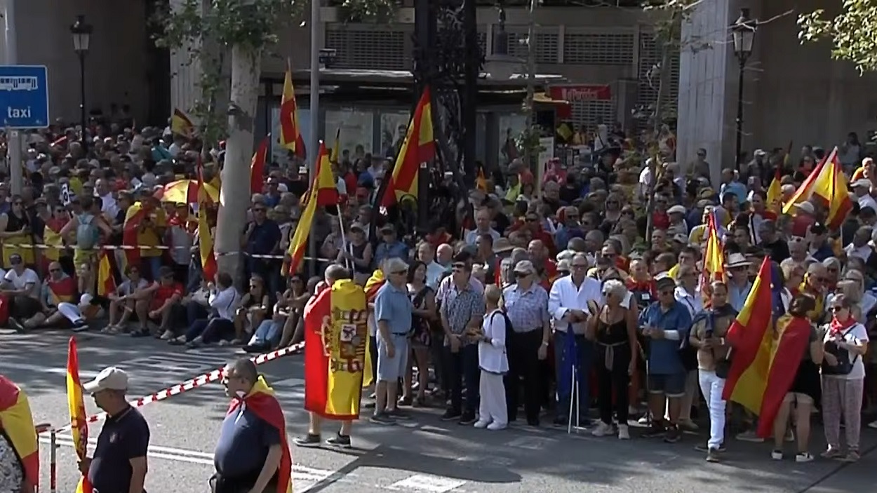 Manifestantes contra la amnistía en Barcelona.