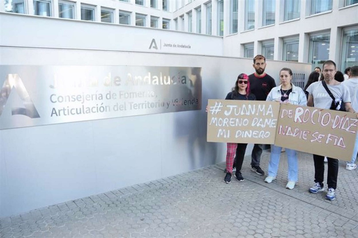 Movilizaciones de jóvenes andaluces que aún no han recibido el bono del alquiler.