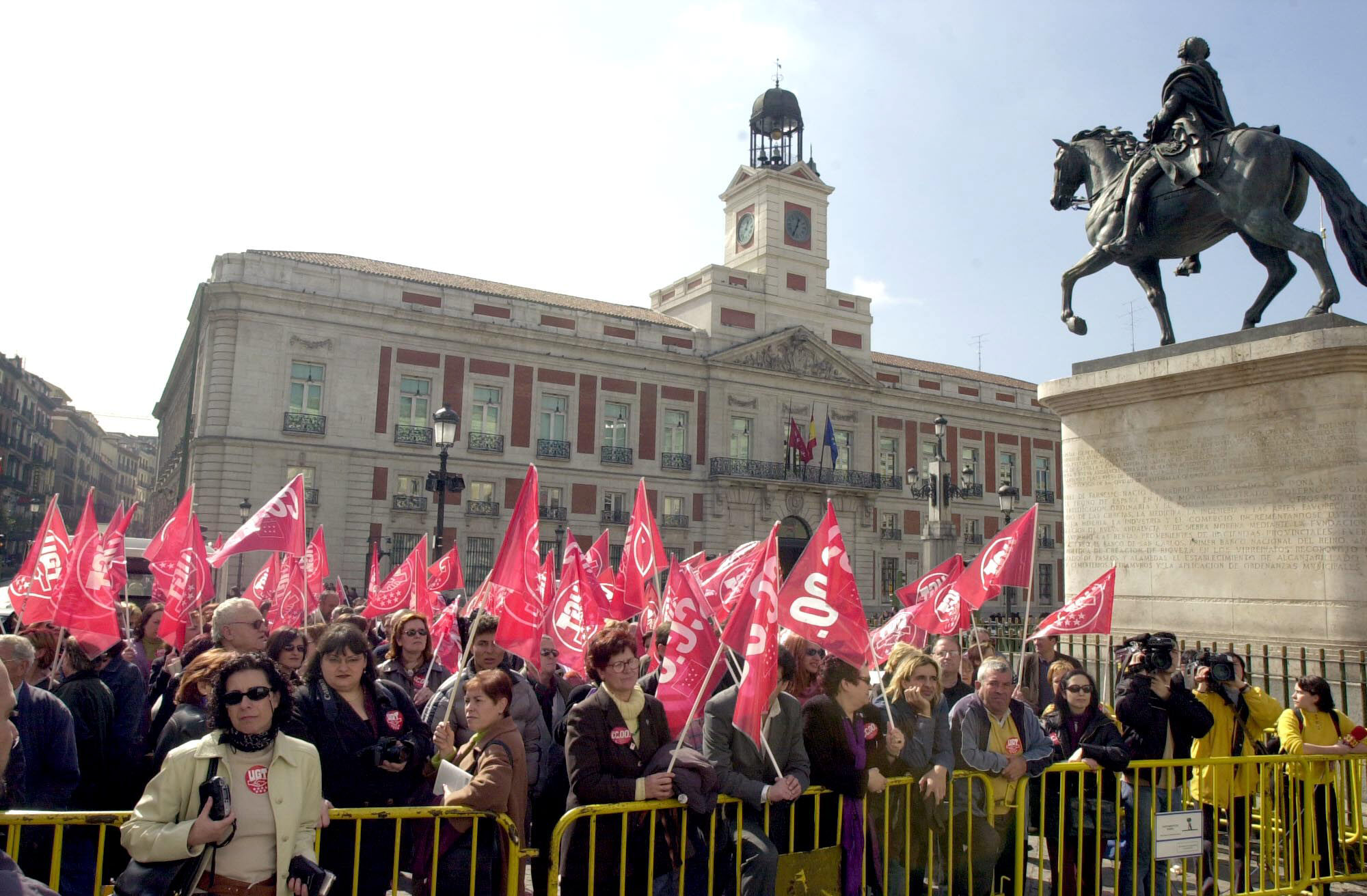 Protesta sindical en demanda de igualdad y mejoras sociales.