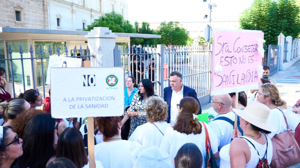 El “histórico” momento de la sanidad andaluza enfrenta a sanitarios con la Junta mientras la ciudadanía espera