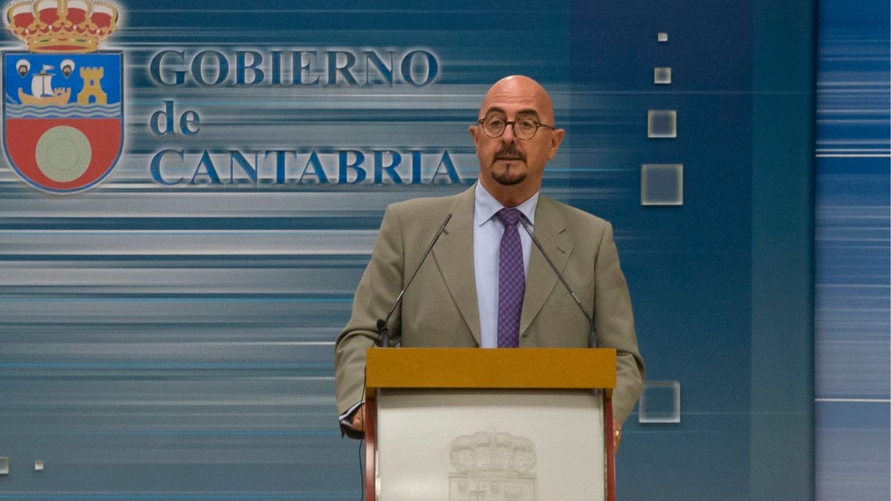 Rueda de prensa del consejero de Salud, César Pascual. EP