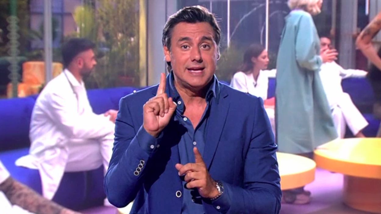 Ion Aramendi, presentador de la quinta gala de 'GH VIP: El Debate' en Telecinco. Mediaset España