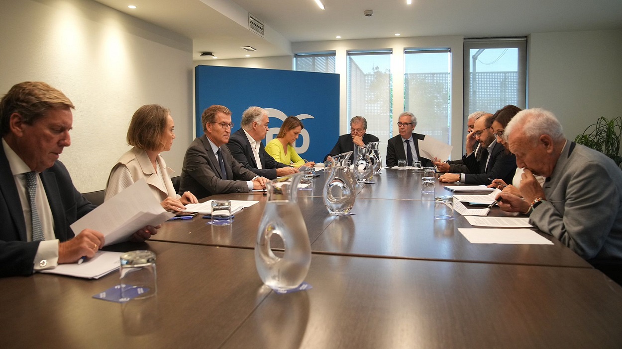 Reunión del PP para analizar la situación en Israel. Foto de Mudarra