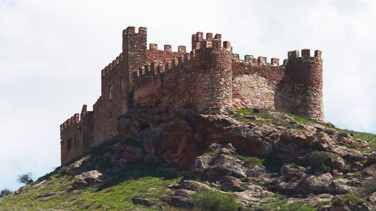 El castillo más terrorífico de España para visitar en Halloween