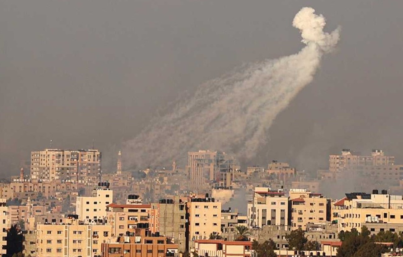 Human Rights Watch (HRW) denuncia que el Ejército israelí ha utilizado fósforo blanco en su ataque a la población de la Franja de Gaza.