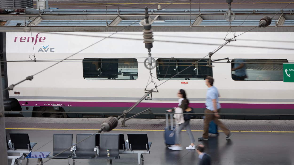 Renfe alcanza los 3,5 millones de clientes en su programa de fidelización MÁS Renfe. EP.