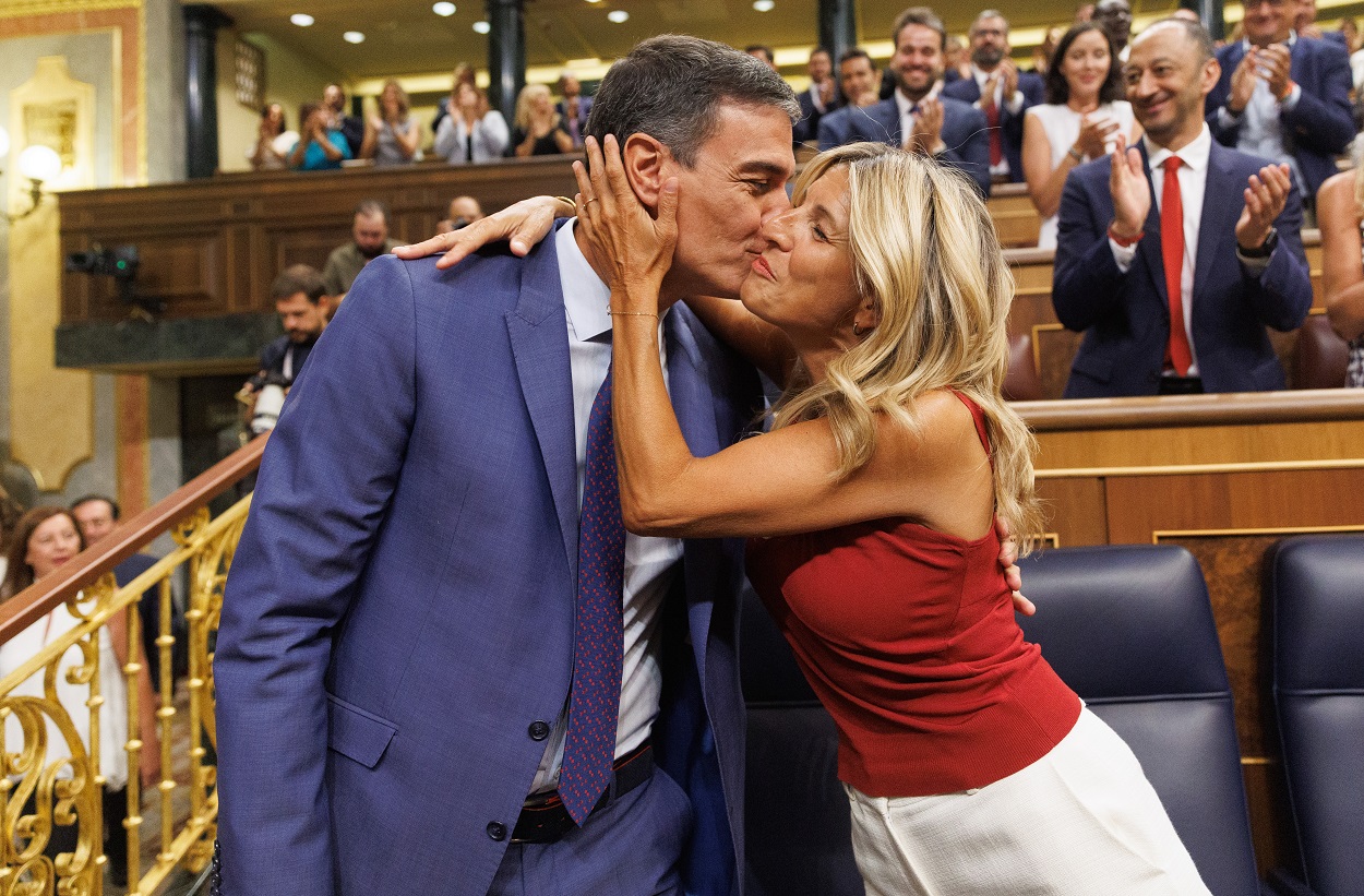 El presidente del Gobierno, Pedro Sánchez y la líder de Sumar, Yolanda Díaz, en el Congreso. EP