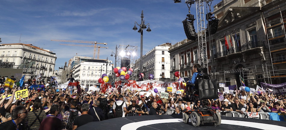 El secretario de Organización de Podemos, Pablo Echenique, participa en la Puerta del Sol de Madrid en la concentración convocada por Podemos. El secretario de Organización de Podemos, Pablo Echenique, participa en la Puerta del Sol de Madrid en la concentración convocada por Podemos.