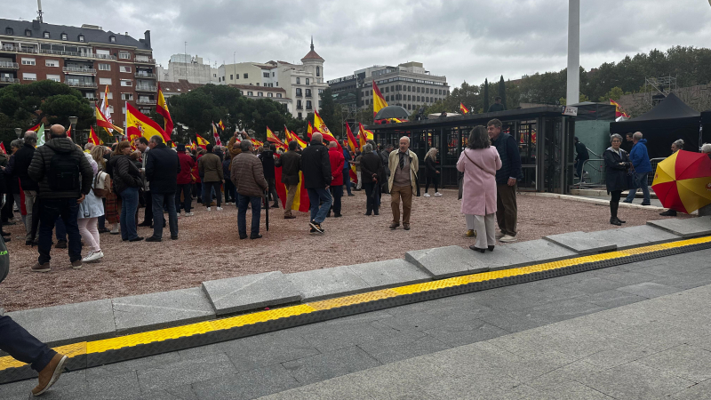 Foto 5: Vox toca fondo: fracaso absoluto de la manifestación promovida por Abascal contra Sánchez y la amnistía. 