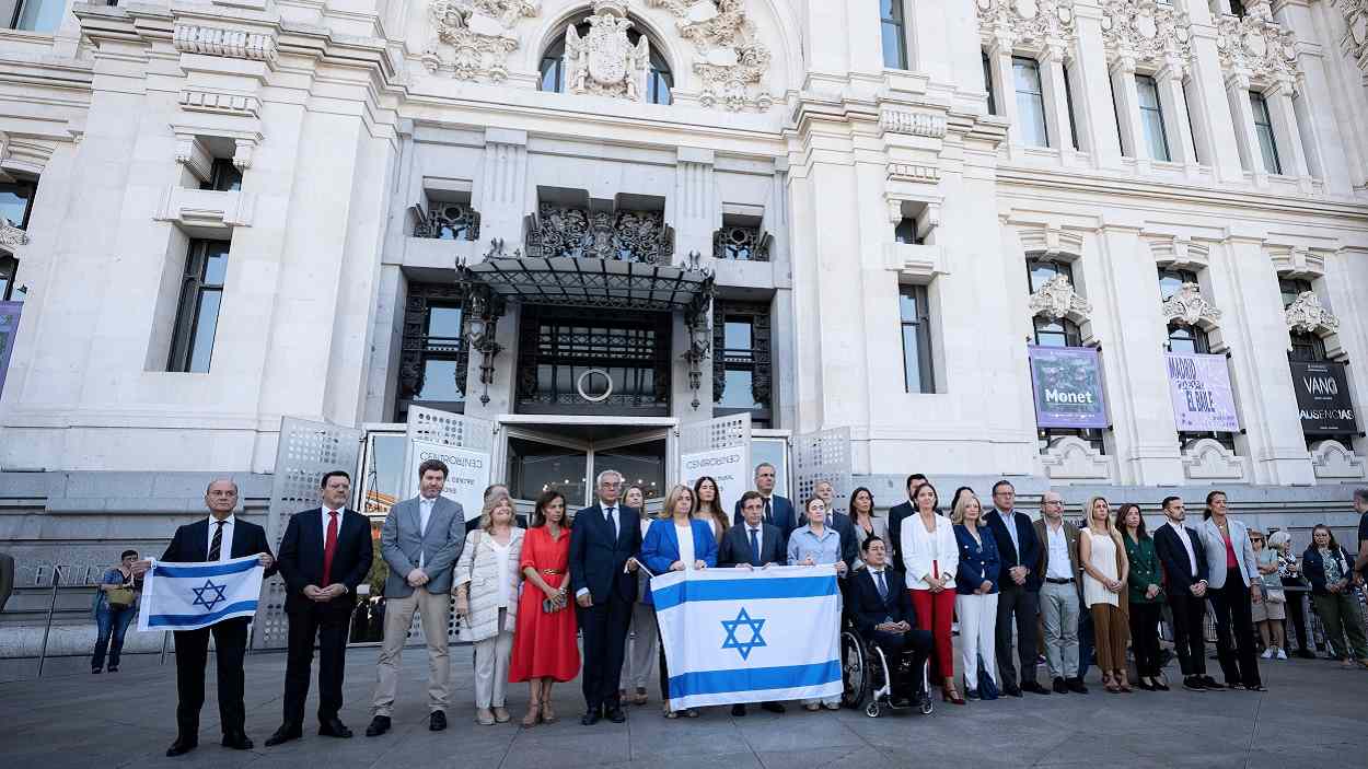 Almeida concede la Medalla de Honor de Madrid a Israel a petición de Vox. EP
