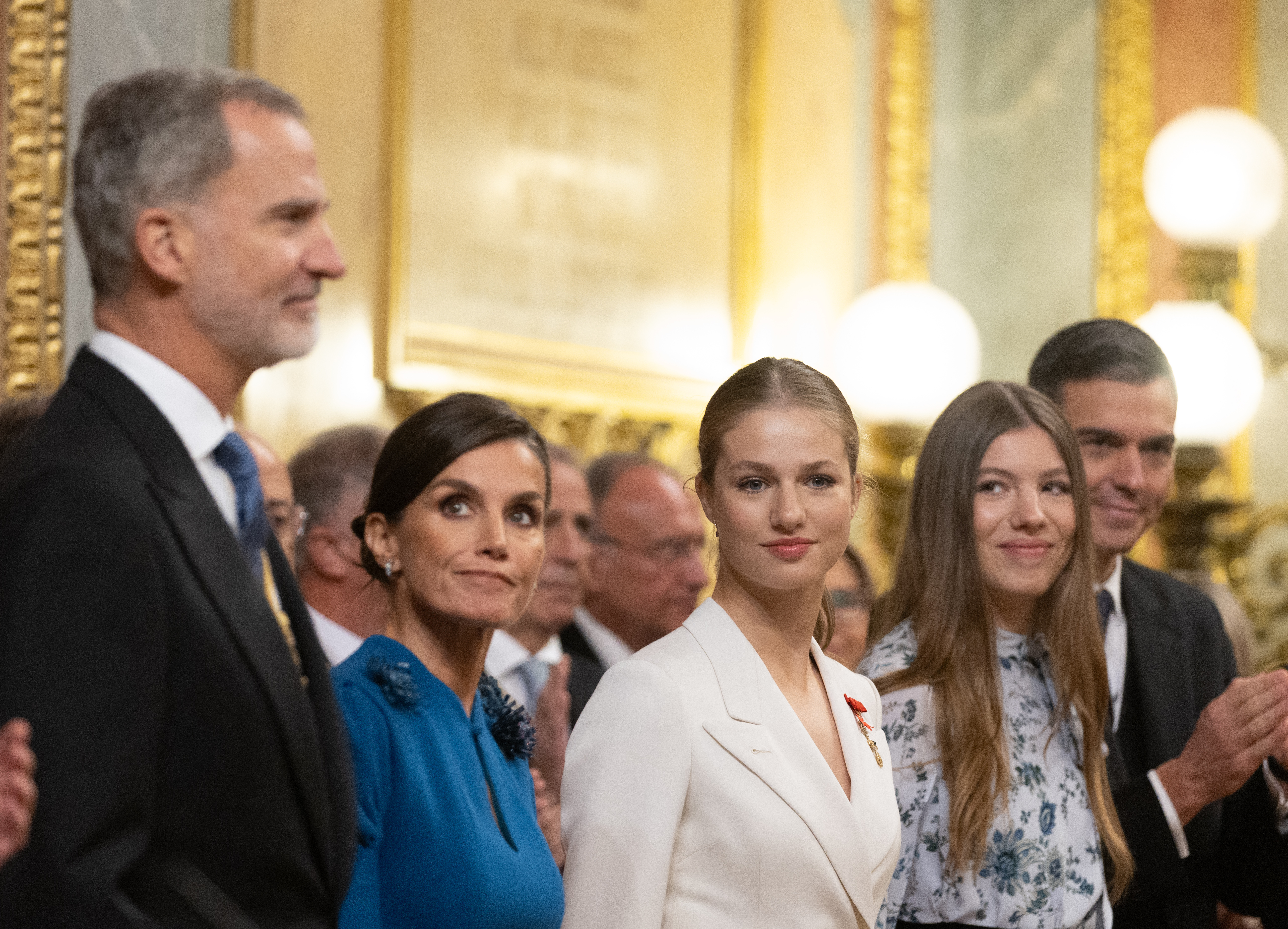 Los reyes Felipe VI y Letizia, la princesa Leonor y la infanta Sofía, en el acto de jura de la Constitución. EP