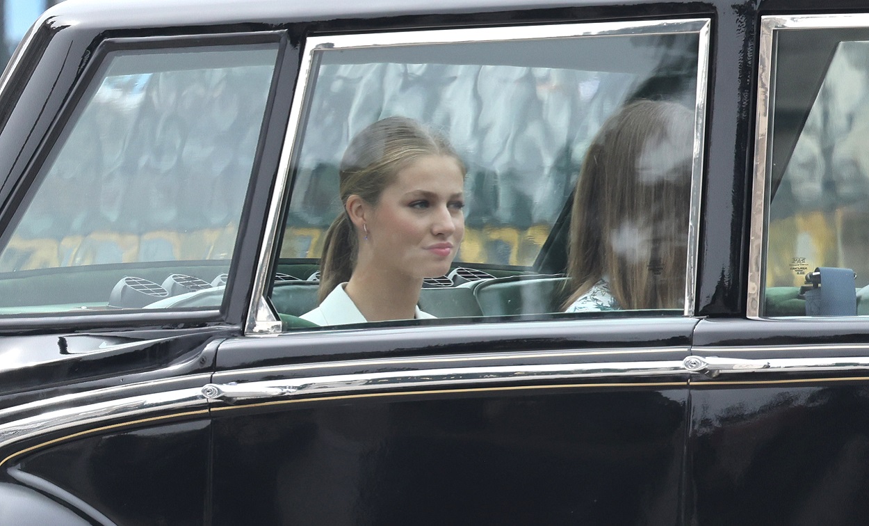 La princesa Leonor a su llegada al Palacio Real. EP