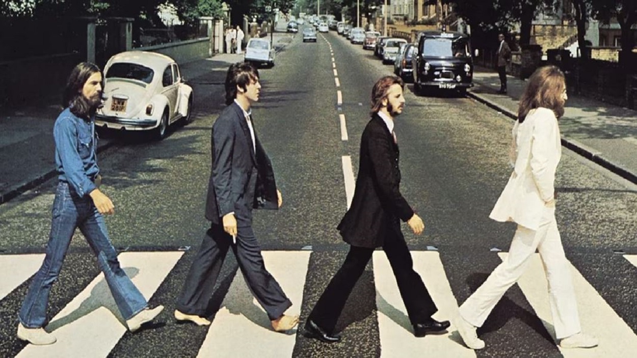 The Beatles en la portada de Abbey Road
