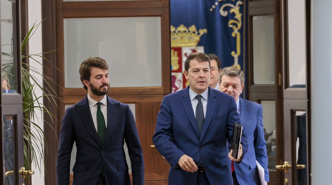 Gallardo y Mañueco tras el Consejo de Gobierno extraordinario. Foto JCYL.