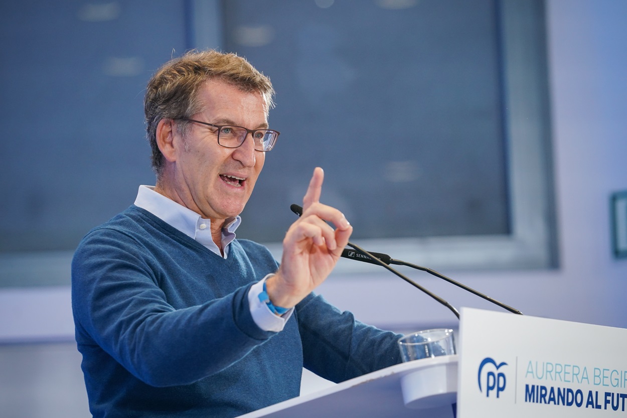 El presidente del PP, Alberto Núñez Feijóo, en un Congreso territorial extraordinario del PP vasco. EP