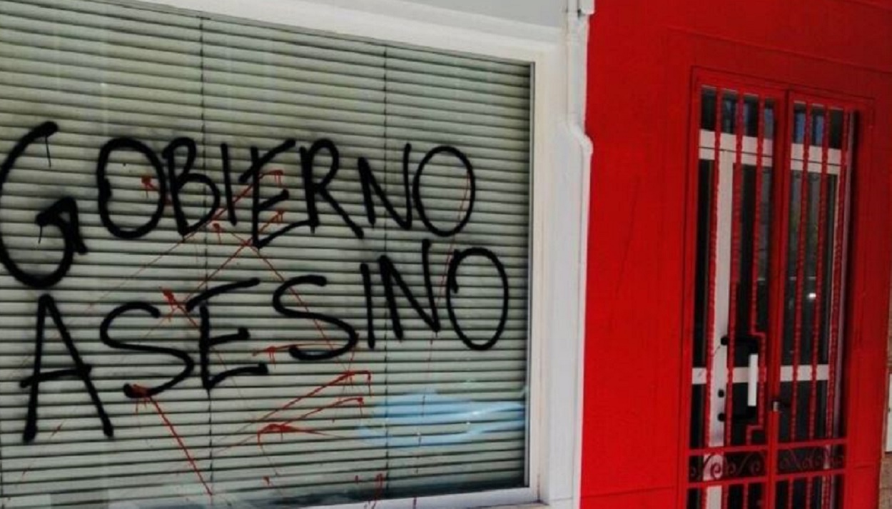 Una sede del PSOE vandalizada. Imagen de redes sociales