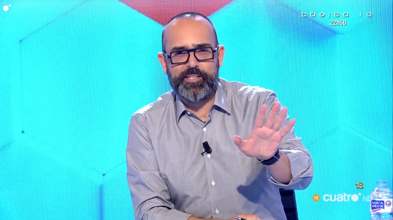 El presentador de 'Todo es mentira', Risto Mejide, durante el programa de este martes. Mediaset.
