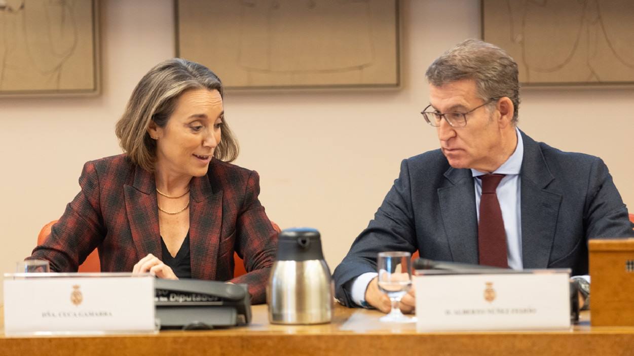 Cuca Gamarra y Alberto Núñez Feijóo, en las Jornadas del PP contra la amnistía en el Congreso. EP