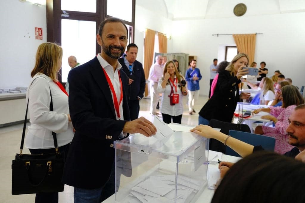 Víctor Mora, líder socialista en Sanlúcar