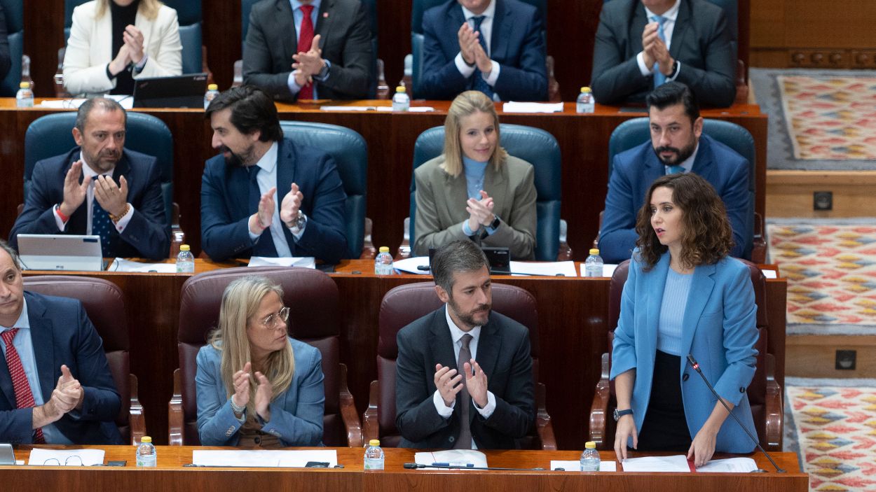 La presidenta de la Comunidad de Madrid, Isabel Díaz Ayuso, interviene durante un pleno en la Asamblea de Madrid, a 8 de noviembre de 2023, en Madrid (España). EP