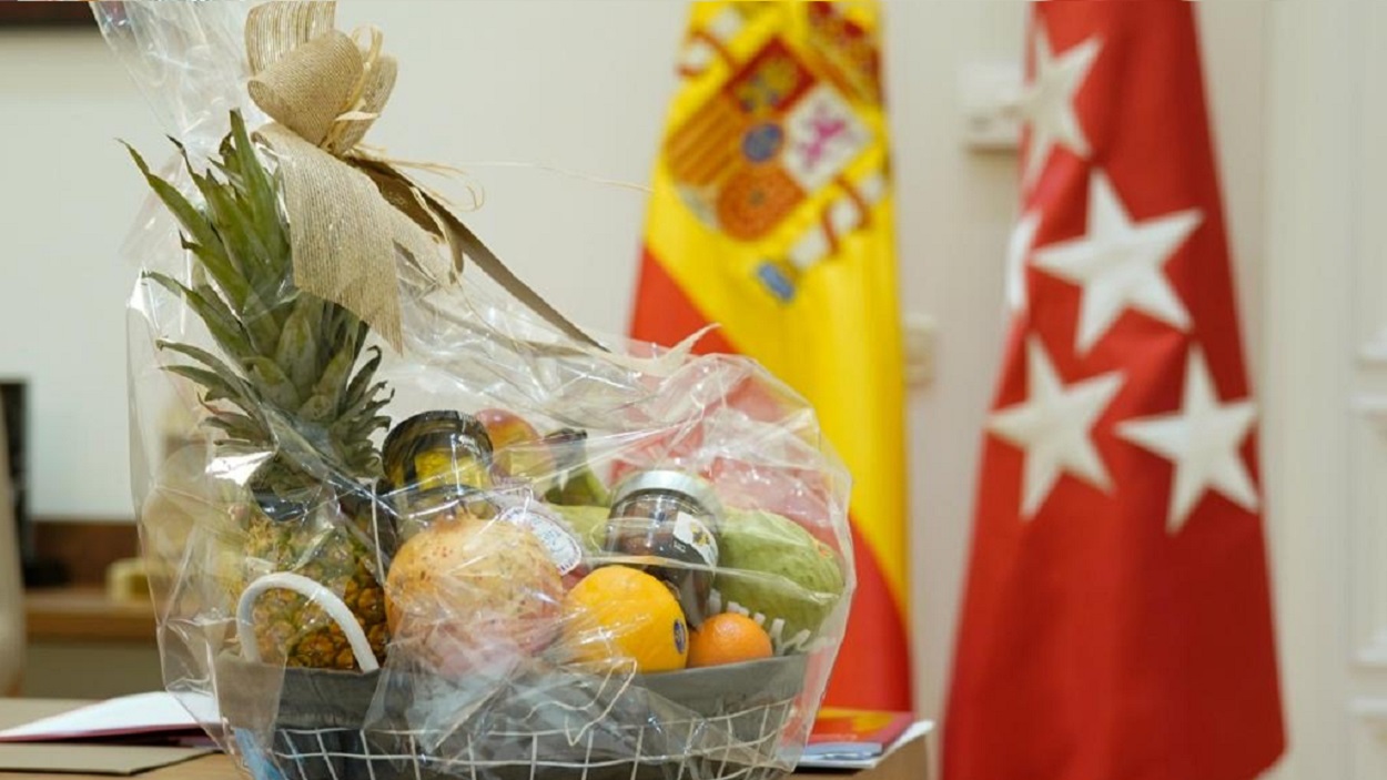 Cestas de fruta en la Puerta del Sol.