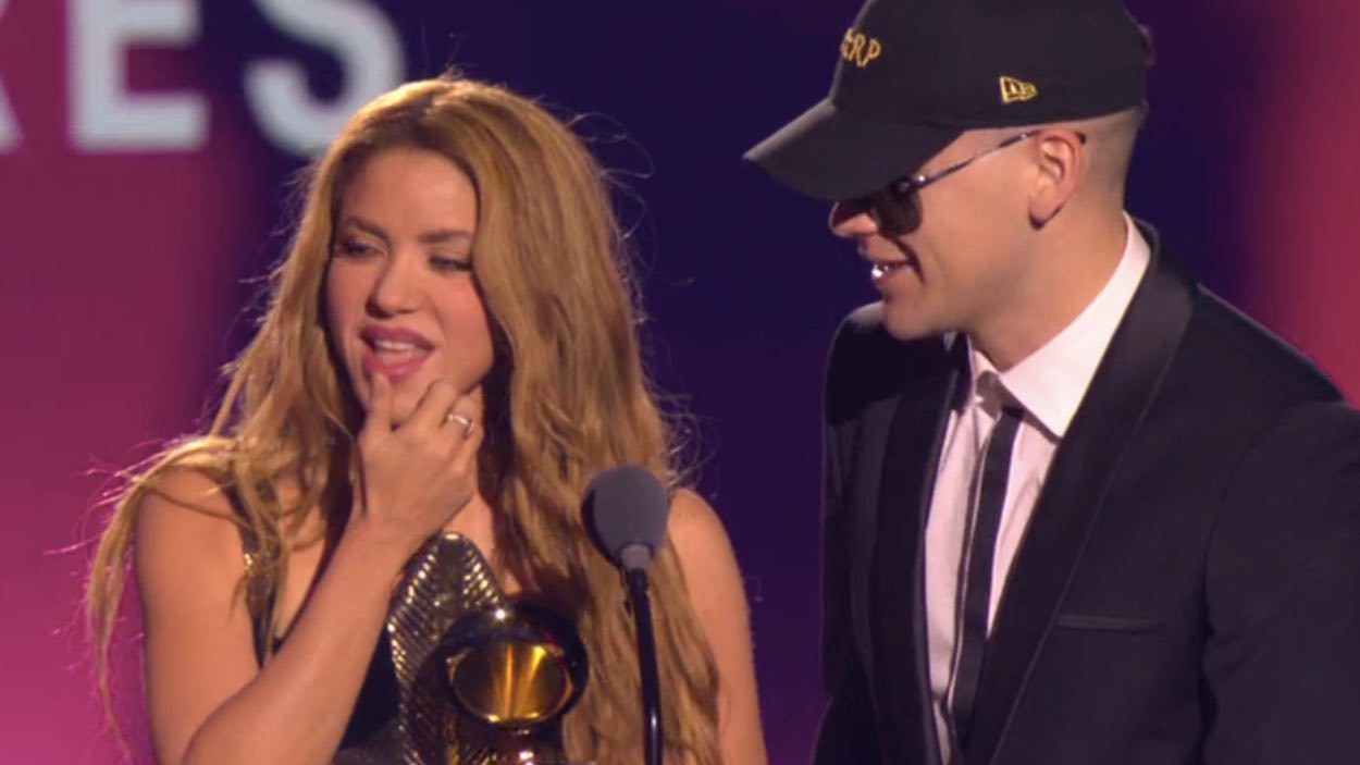 Shakira y Bizarrap, sobre Piqué en los Latin Grammy 2023. RTVE