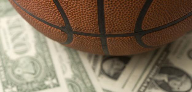 El mercado de fichajes de la NBA se renueva.