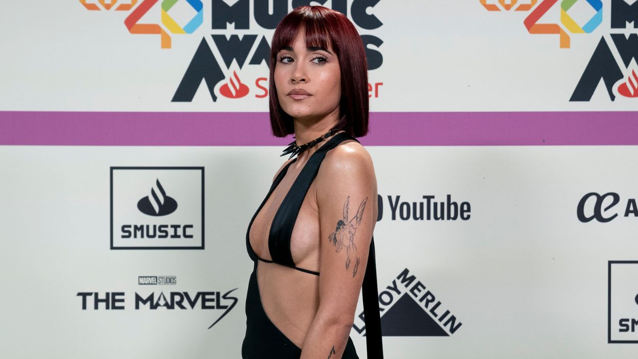 La cantante Aitana posa durante el photocall de los 40 Music Awards 2023, en el Wizink Center, a 3 de noviembre de 2023, en Madrid (España). EP