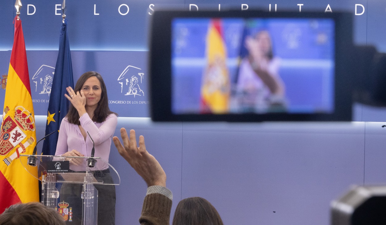 Ione Belarra, en rueda de prensa en el Congreso de los Diputados. EP