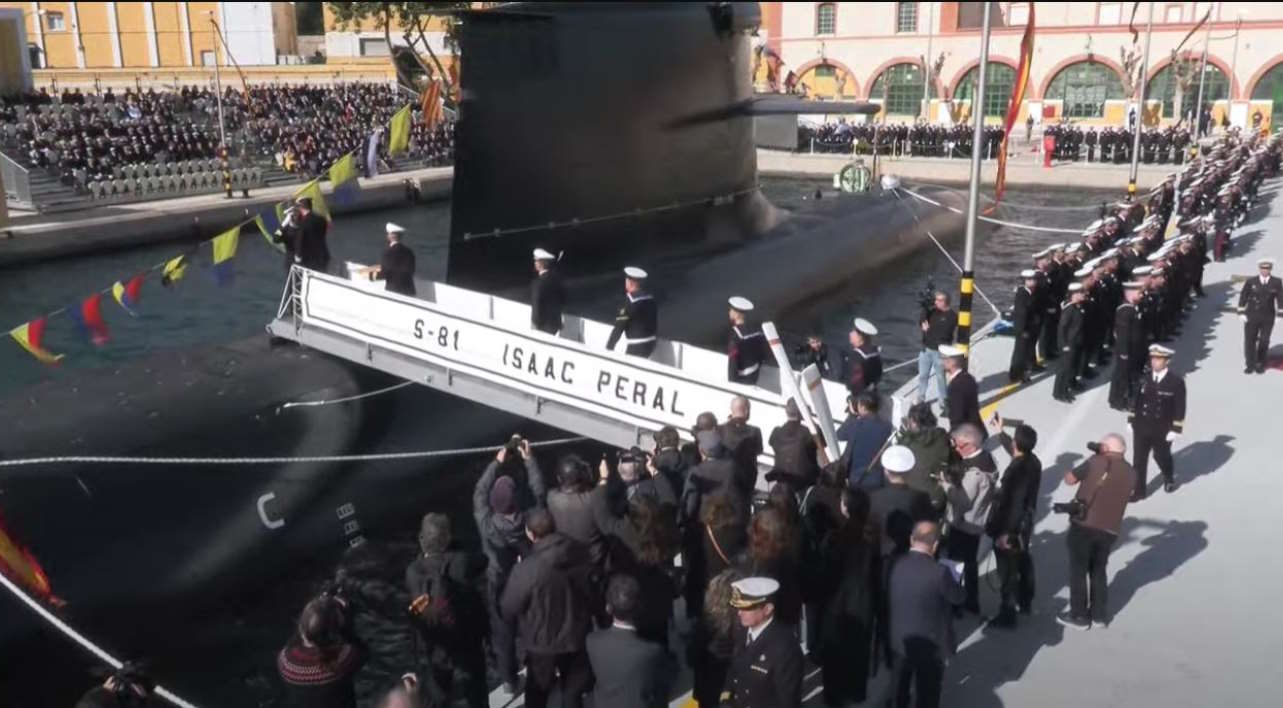 Un momento del acto de la entrega del submarino S 81 Isaac Peral de Navantia a la Armada Española