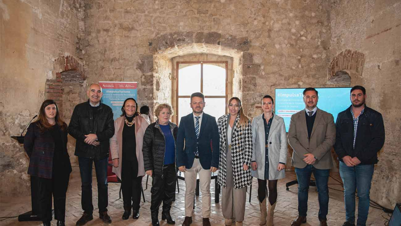 Jornada de Innovación Tecnológica al servicio de la Dinamización del Turismo de Interior Jornada de Innovación Tecnológica al servicio de la Dinamización del Turismo de Interior