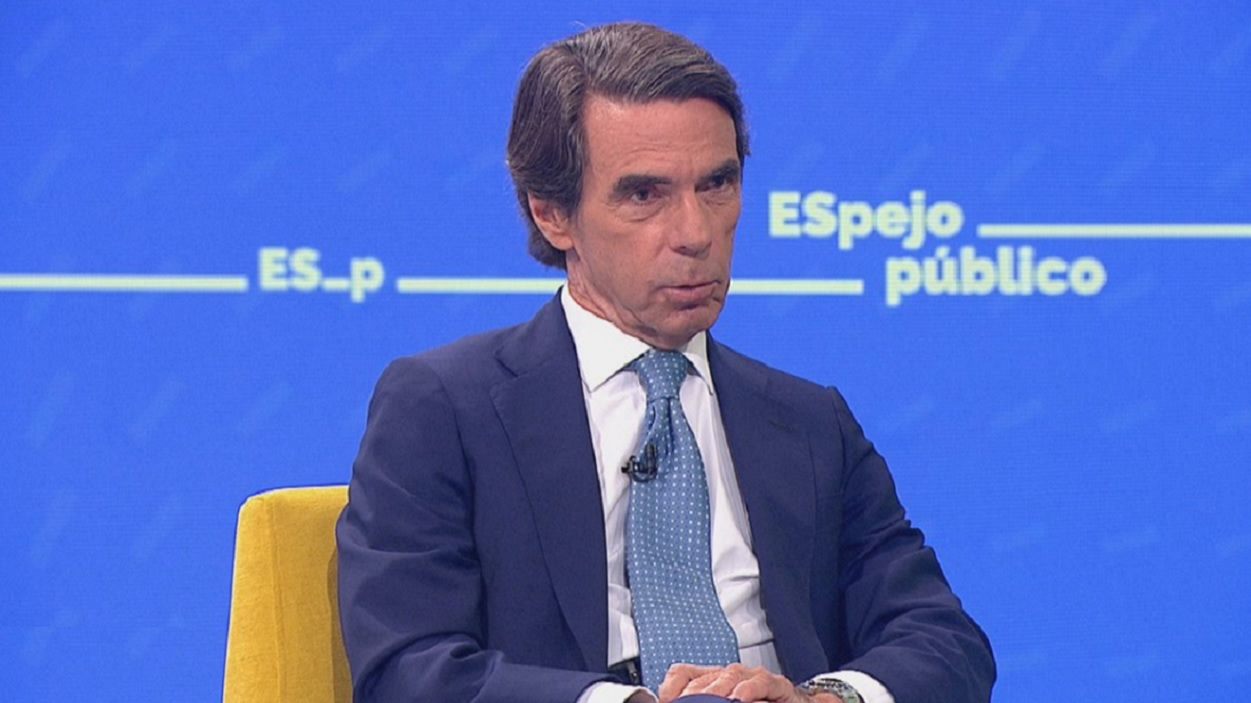 La chocante excusa de Aznar para negar dos besos a Susanna Griso en 'Espejo Público'. Antena3