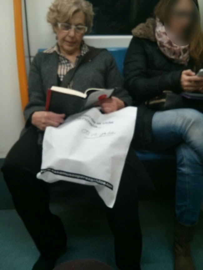 Manuela Carmena en el Metro de Madrid