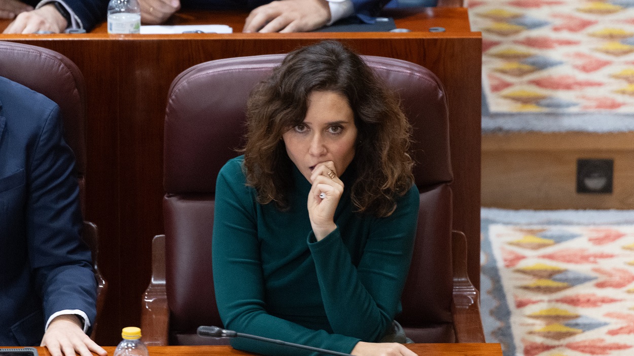 La presidenta de la Comunidad de Madrid, Isabel Díaz Ayuso, en el Pleno de la Asamblea de Madrid. EP