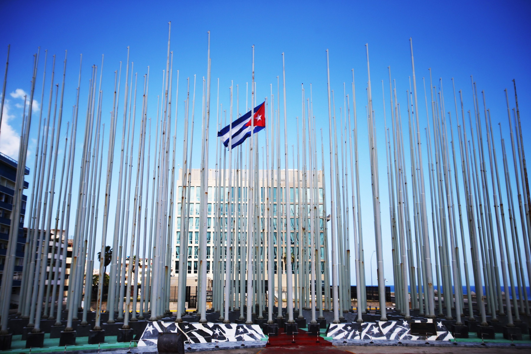 Tribuna antiimperialista, plaza frente a la sesión de intereses de EEUU en Cuba (Foto: EP)