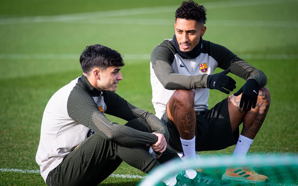 Pedri y Raphinha en un entrenamiento de Liga de Campeones del FC Barcelona. EP