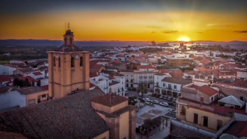 Vista panorámica del pueblo extremeño de Castuera. Mancomunidad de la Serena