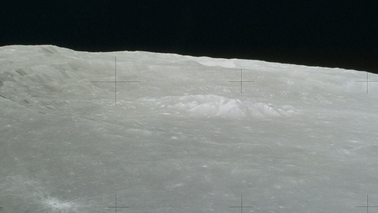 Vista oblicua del cráter Theophilus. EP.