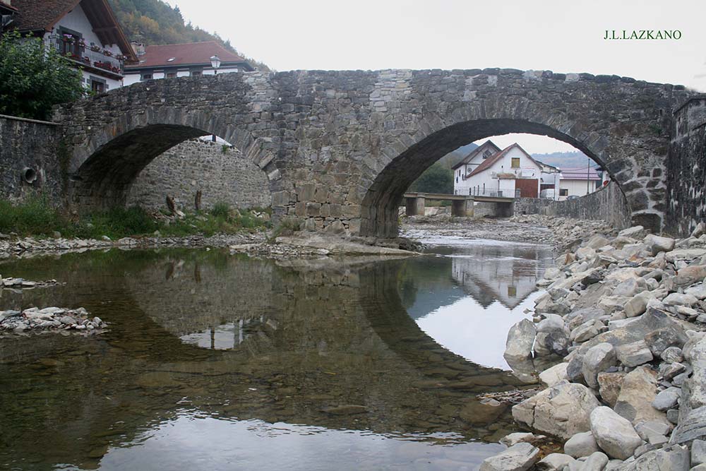 Puente de Ochagavía (Foto J. L. Lazcano / Ayuntamiento de Ochagavía)