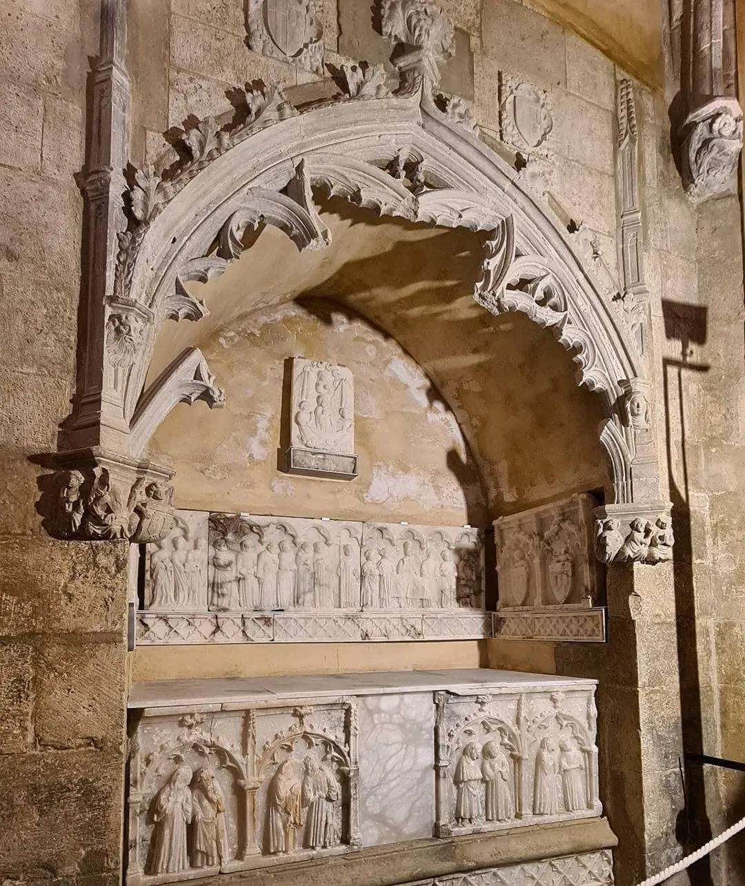 Sepulcro de Gonzalo de Funes (Foto: Oficina de Turismo de Cantavieja)