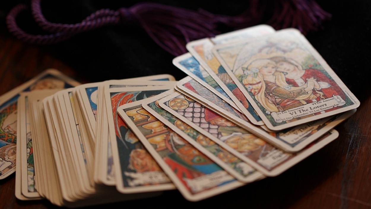 Imagen de recurso de cartas del tarot. Pixabay.