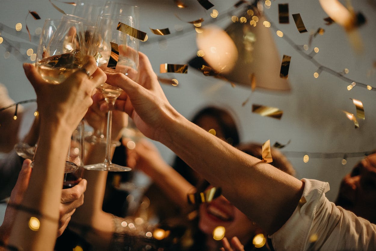 Brindis, imagen de archivo. Pexels