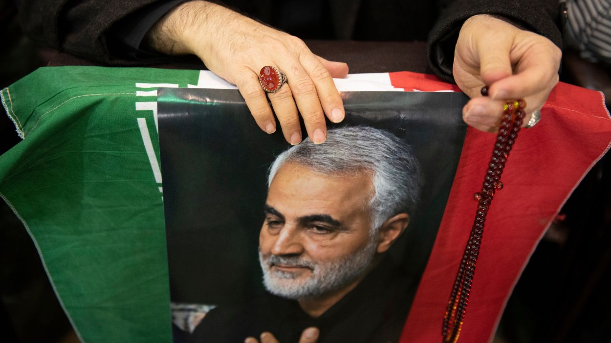 Póster del fallecido comandante de la Guardia Revolucionaria iraní, Qasem Soleimani. EP.