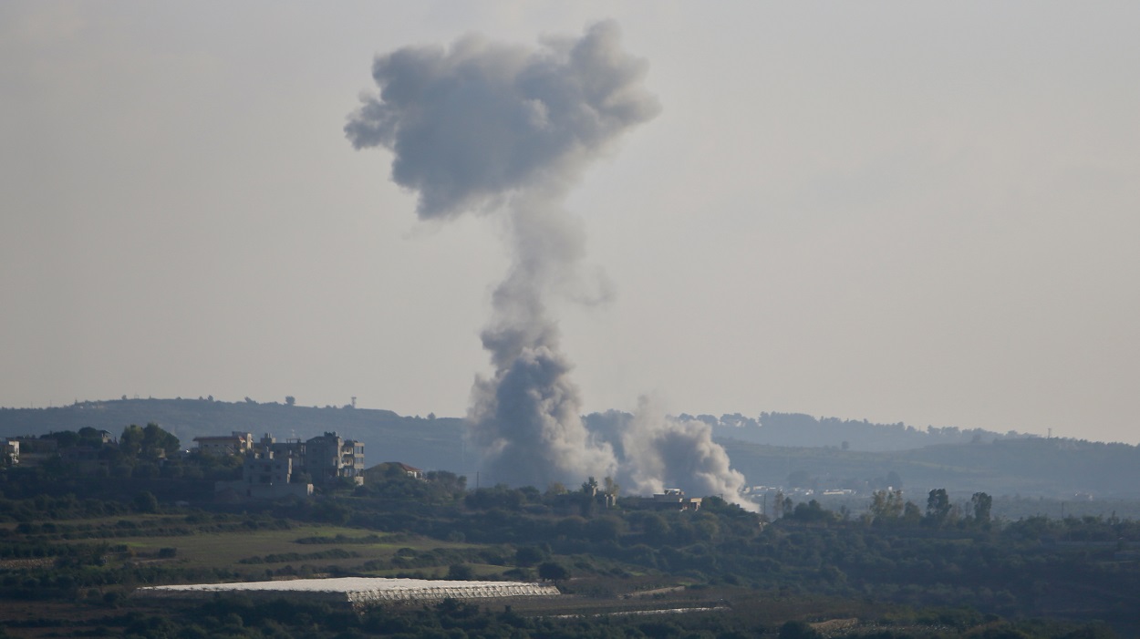 Hezbolá ataca posiciones israelíes tras la muerte del 'número dos' de Hamás. EP
