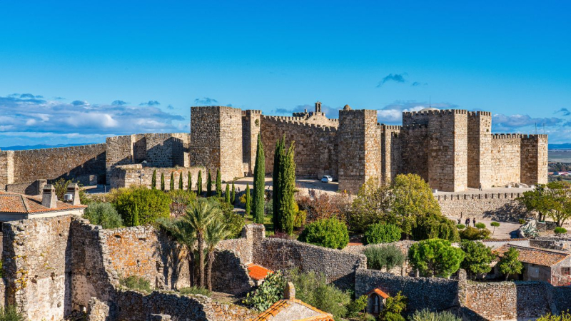 Vista panorámica del Castillo de Trujillo, de origen medieval.